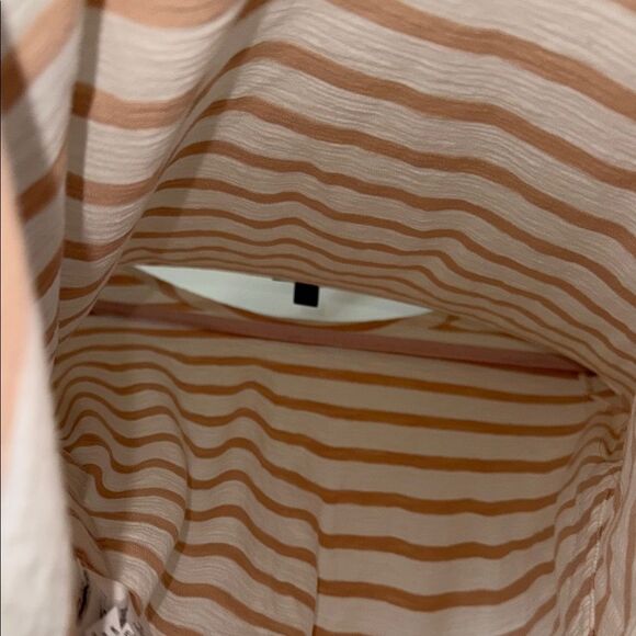 J. Crew Tan and White sequins Striped Long Sleeve Top Xs EUC - Picture 8 of 9